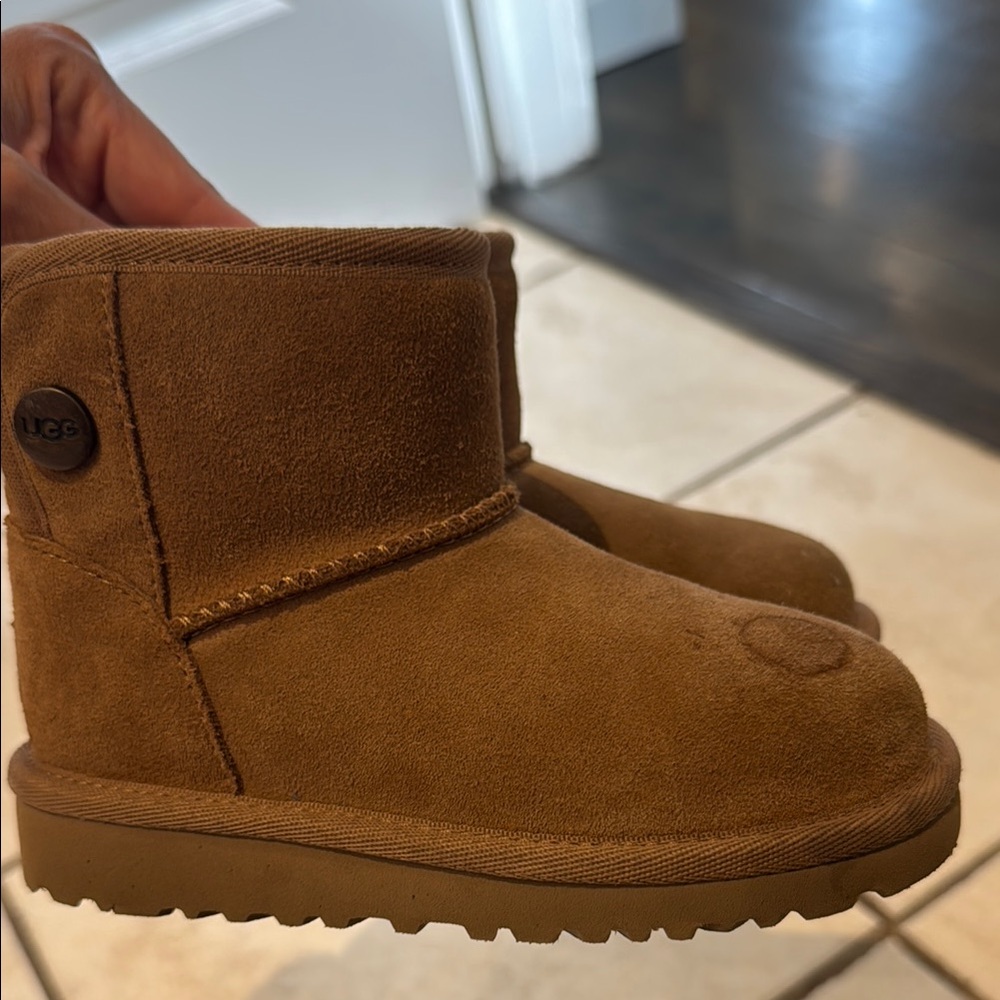 UGG Classic Tan Suede Boots